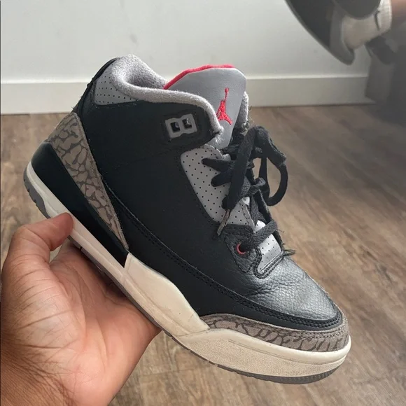Jordan Kids Black and Gray Sneakers - Picture 4 of 16